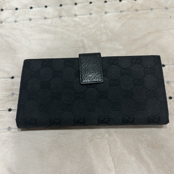 Gucci wallet! - Picture 2 of 6